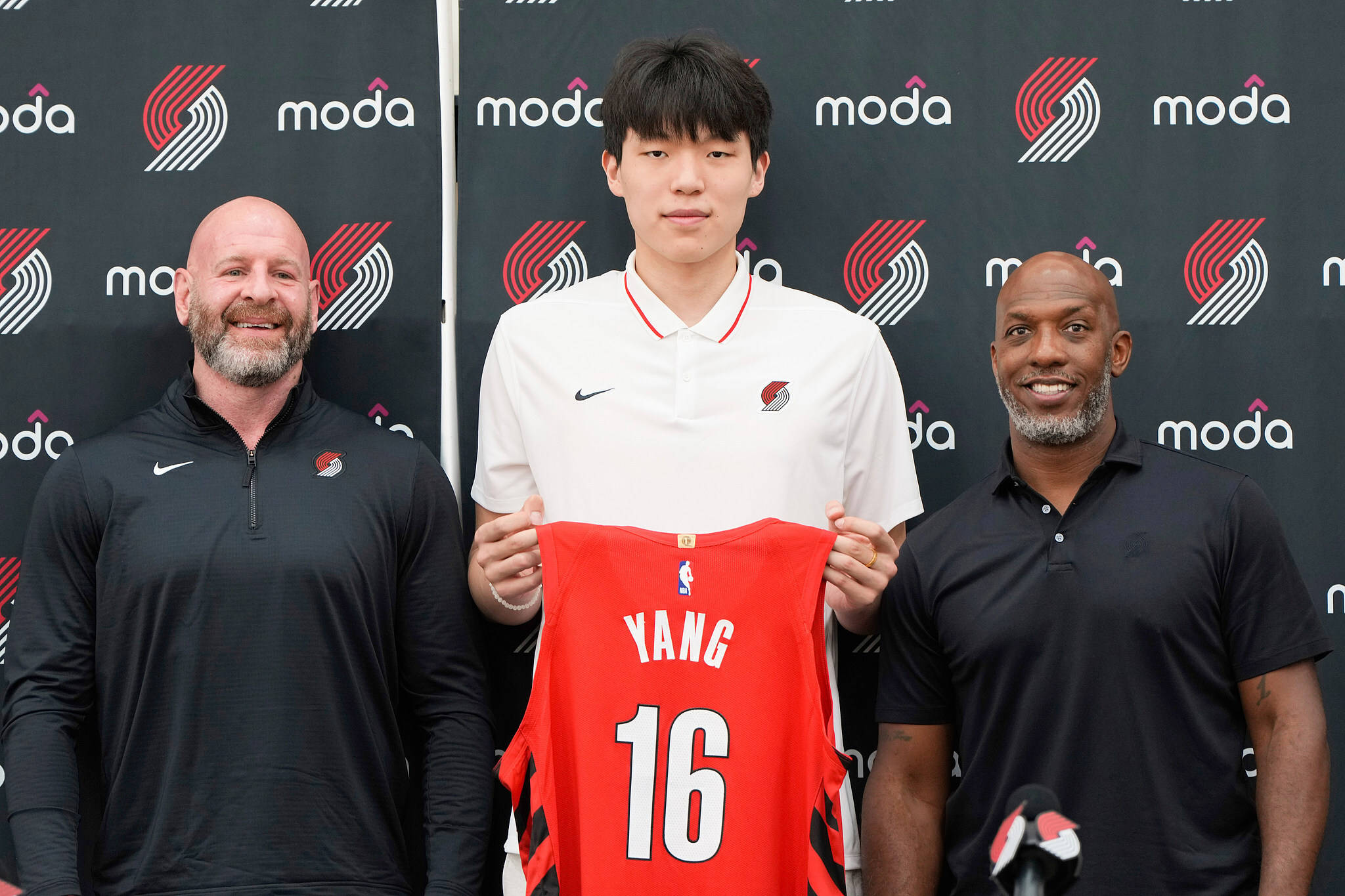 杨瀚森给所有人留下深刻印象他会是开拓者长期计划